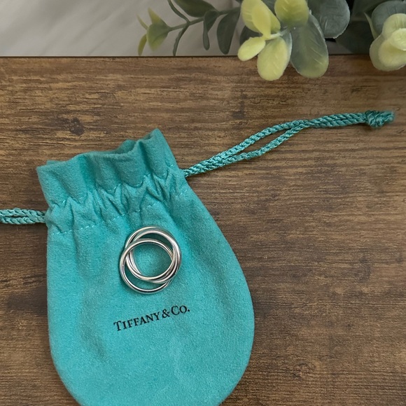 Tiffany & Co. Jewelry - Size 5.5 Tiffany & Co Sterling Silver 3 Band Triple Rolling Interlocking Ring
